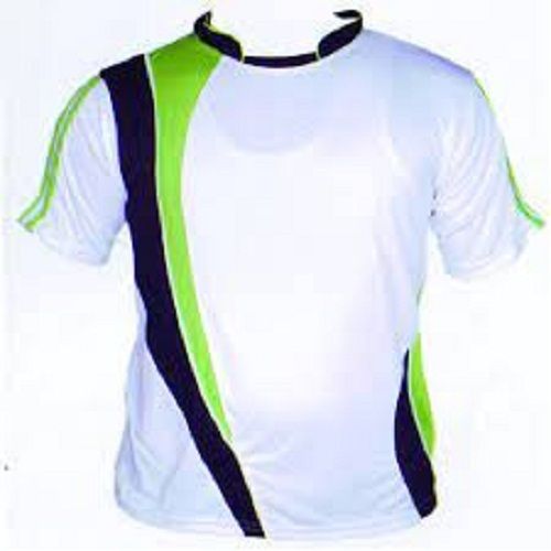  हल्के और आरामदायक रंग की सफेद, हरे और नीले रंग की पुरुषों की स्पोर्ट्स टी-शर्ट 