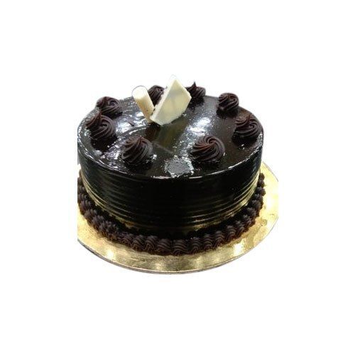 Yummy And Delicious Tasty Flavor Natural Cream Made Chocolate Cake 