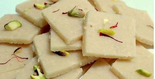 No Artificial Colors Hygienically Processed Mouth Melting Taste Fresh Kaju Katli Fat: 1.2 Grams (G)