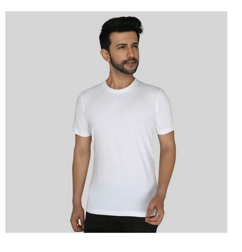  पुरुषों के लिए सफ़ेद रंग की बेसिक कॉटन अधिक शॉर्ट स्लीव स्लिम फिट टी-शर्ट 