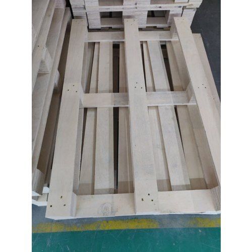 Termite Proof 4 Way Ply Wood Pallet with Capacity of 1 to 100kg