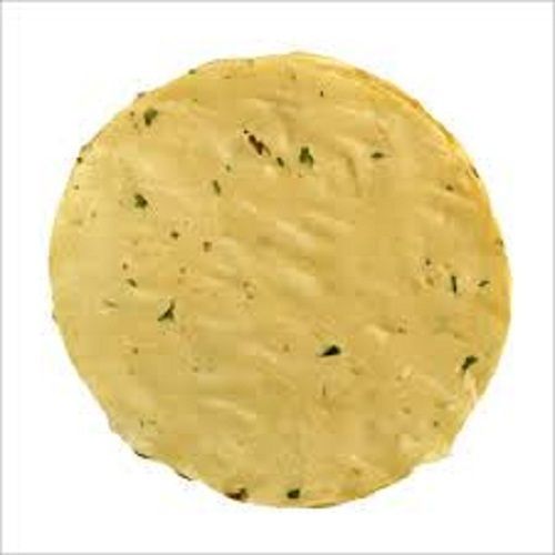 Crispy And Crunchy Hygienic Packed Delicious Spices Taste Garlic Papad 