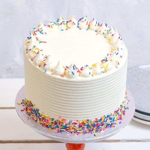 Cake Low Fat Special Treat Round Vanilla Cream Cake, 1 Kg Pack For Birthday, Parties 