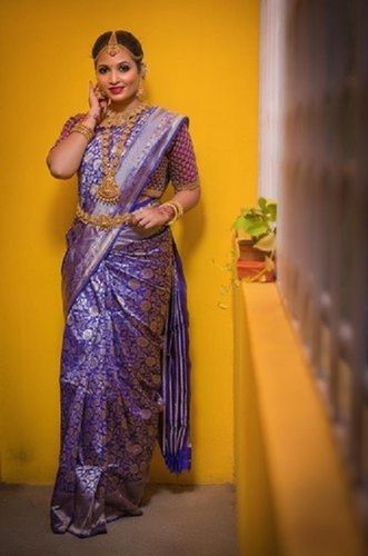 Ladies Fashionable Stylish And Elegant Look Purple Silk Banarasi Saree