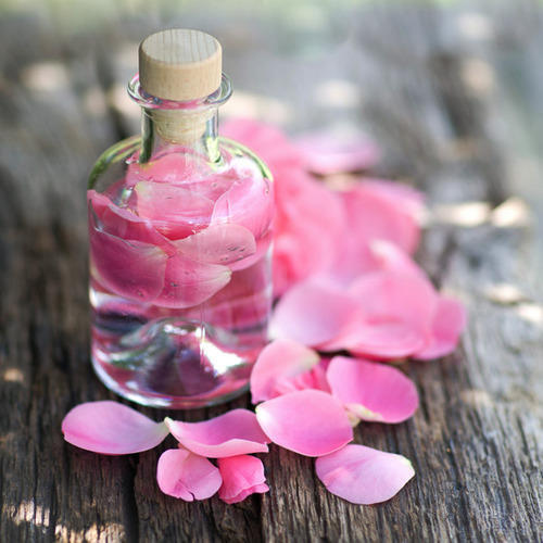 Rose Water For Moisturizing Skin With Light Breathable Fragrance