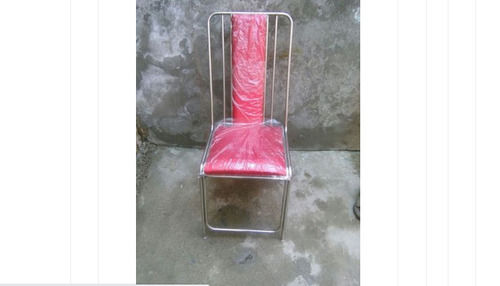 Red Stainless Steel Modern Appearance Banquet Chair With 10 Kg Weight