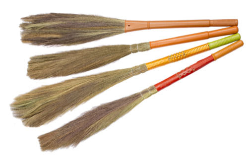 Multi Color Durable And Comfortable Long Lasting Soft Grass Broom For Floor Cleaning 