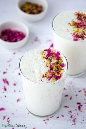 Multicolor Natural And Pure Taste Creamy Frothy Yogurt Based Lassi Drink