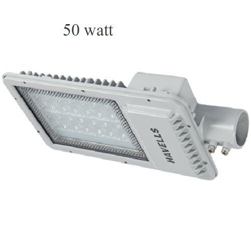 White Low Power Consumption Light Weight Fine Finish Led Street Light