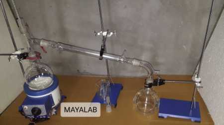 chemistry glassware setup