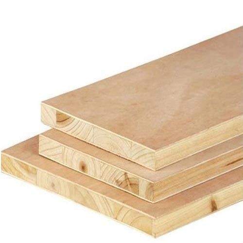 Wear Resistant Well Carved And Polished Brown Coloured Super Quality Pine Wood Board