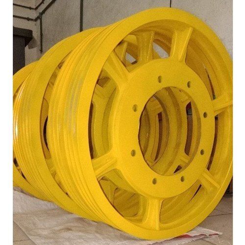 Strong And Long-Lasting Yellow Round Shaped Plain Elevator Pulley For Industrial