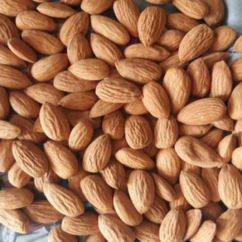 A Grade Natural Healthy And High Nutrition Dried Almonds (Badam)