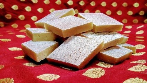 Diamond Shaped Sweet And Tasty Kaju Katli And Sweet Dessert Carbohydrate: 4.8 Grams (G)