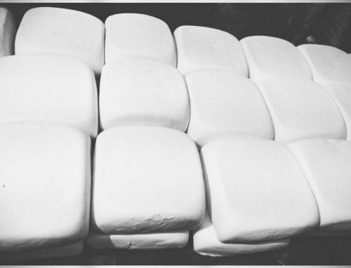 White Pure Organic Desi Cow Fresh Paneer Rich In Fat And Protein, For Cooking 