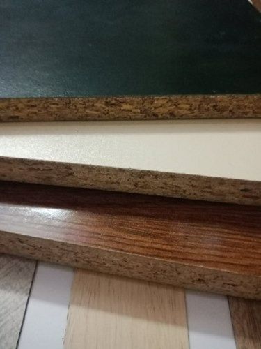 Camphor Wood Particle Board Product With 12-17mm Thickness For Contraction