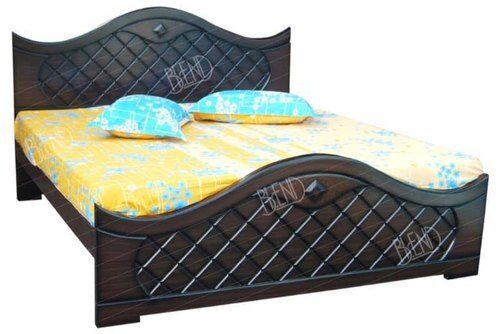 Brown Teak Wood Designer Natural Polish Traditional Wooden Bed For Domestic Use