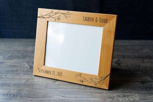 Lightweight Rectangular And Beautifully Designed Wooden Brown Picture Frame 