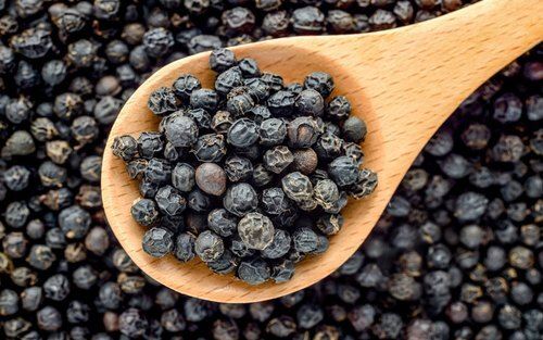  प्राकृतिक रूप से उगाई जाने वाली सूखी काली मिर्च विटामिन से भरपूर सुगंधित और स्वादिष्ट भारतीय मूल की सूखी काली मिर्च