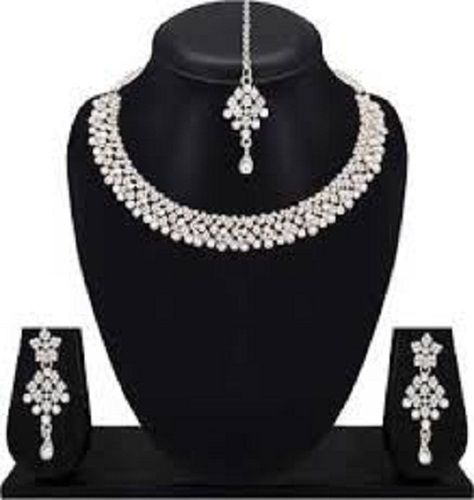 Women Elegant Look Party Wear Light Weight White Artificial Imitation Necklace Set