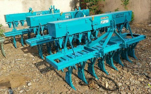 High Durability Heavy Duty Ruggedly Constructed Mild Steel Groundnut Seed Drill Machine