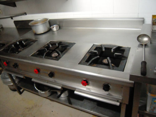 Wthite Easy To Clean Light Weight And Rust Proof Stainless Steel Gas Ranges