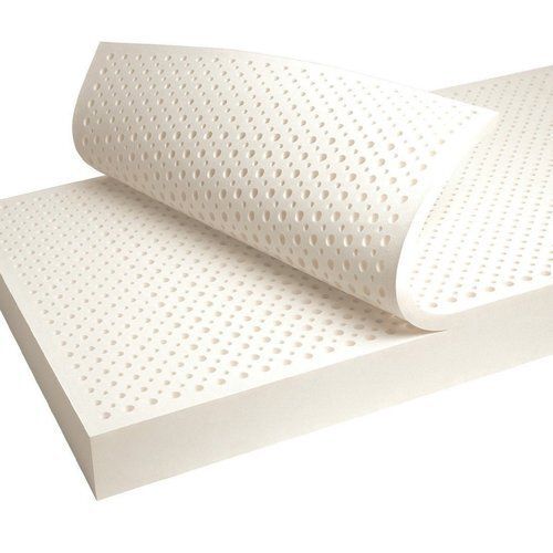 Comfortable Soft Spongy Cotton Polyesters Plain And White Rubber Foam Mattress 