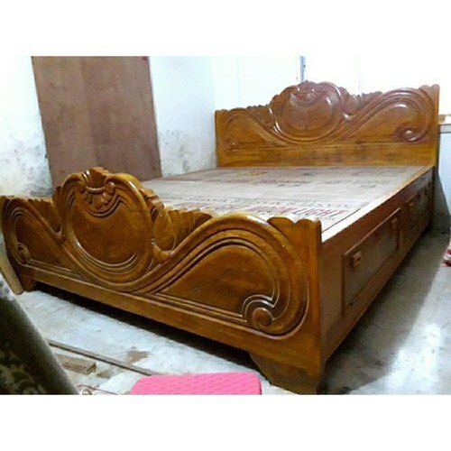 Termite Resistant Glossy Finish Comfortable Long Durable Brown Wooden Bed 