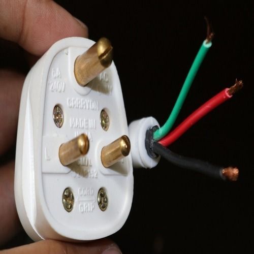 White Coloured Premium Quality Round Shaped 13 Ampere 3 Pin Electronic Plug 