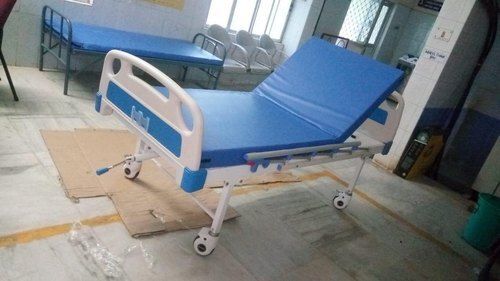 Metal Stainless Steel Hospital And Medical Use Bed With Mattress For Patient Use