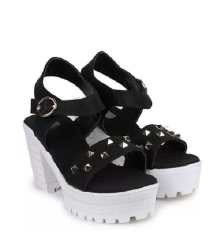 Black and white sandals with heel new arrivals