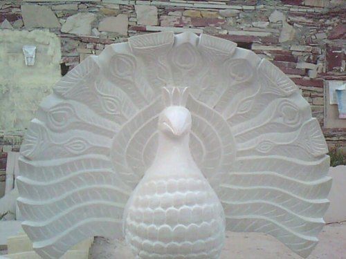 White Eye Catching Simple Carved Peacock Stone Craft For Decoration Use