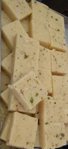 Rectangular Shape Protein 2.4 Gram Fat 3.3 Gram, Mawa Burfi Grade: Food Grade