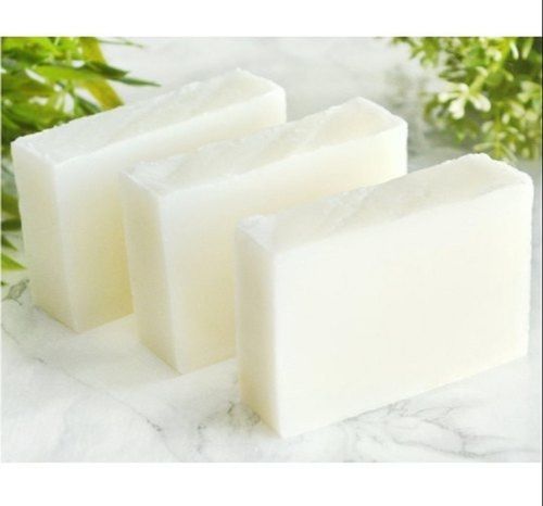 Square Shape Low Foam White Almond Oil Bath Soap 
