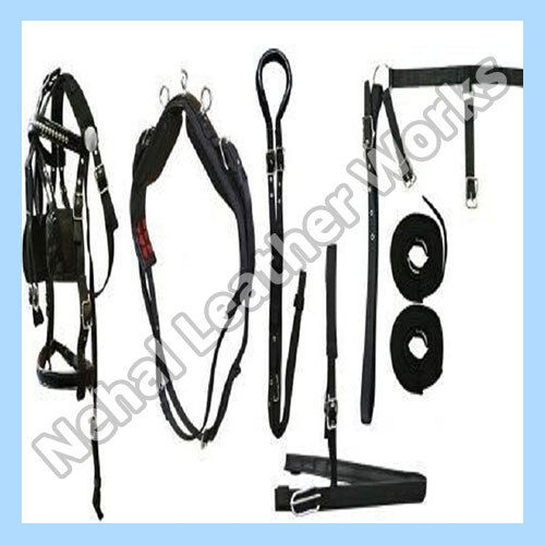Black Color Horse Harness Set With Soft And Smooth Texture