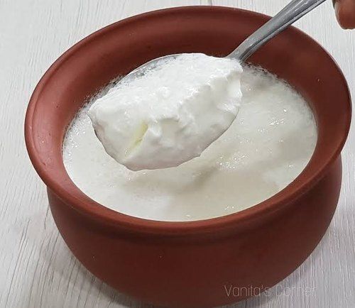 Hygienically Packed Natural And Healthy White Fresh Curd 