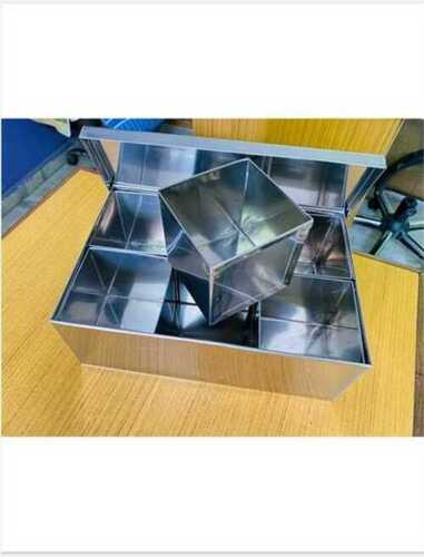 Stainless Steel Mirror Finish Spices Box With 2-5Mm Wall Thickness And Air Tight Application: Construction