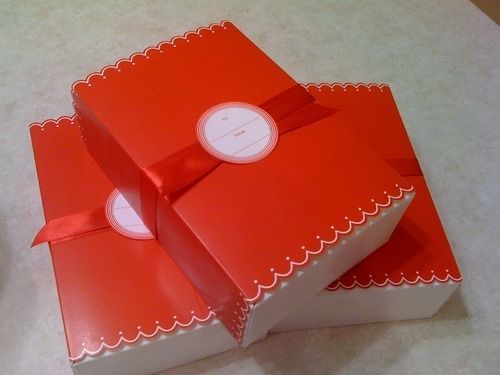 Matte Lamination Disposable Rectangular Plain Cardboard Red Sweet Boxes