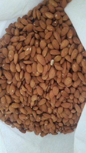Natural Healthy And Fresh Gluten Free Hygienically Packed Almond Nut
