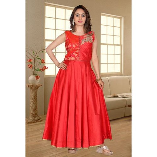 Ladies Designer Sleeveless Readymade Party Wear Floor Length Silk Gown