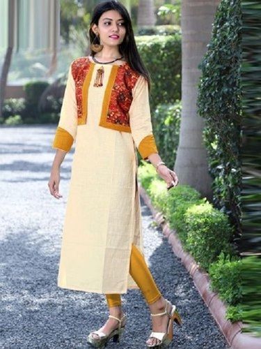 Ladies Fashionable 3/4 Sleeves And Round Neck Stylish Printed Cotton Kurta Decoration Material: Cloths