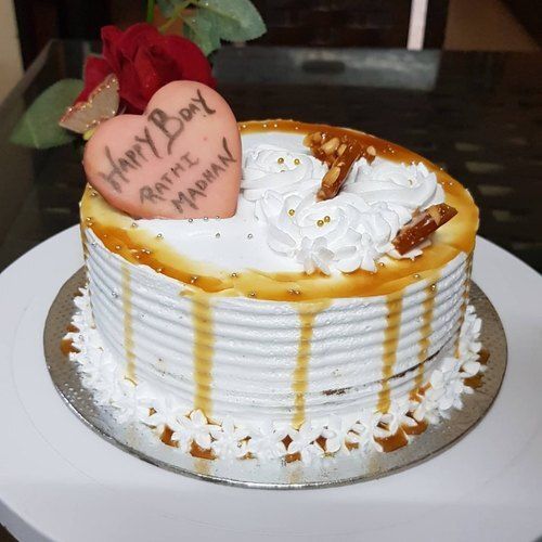 Mouth Watering Soft Fluffy Tasty Sweet Round Butterscotch Birthday Cake 