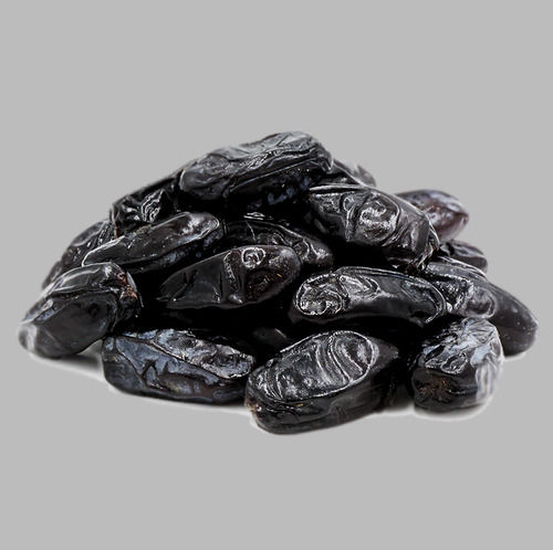 Common Fresh And Organic Dry Black Dates