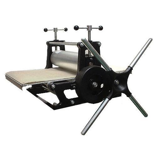 High Strength Durable High Performance Etching Press Machine - Black, Hydraulic Power Source | Easy to Operate, Long Life Durability