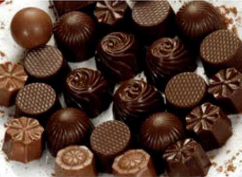 Rich Delicious Sweet Natural Fine Taste Flavoured Brown Homemade Chocolate Place Of Origin: India