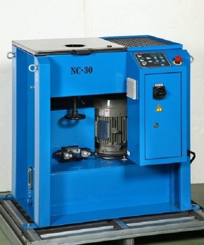 Good Quality Heavy Duty Automatic Yl Nc 30Hose Cutting Machine In Blue Color, For Industrial 