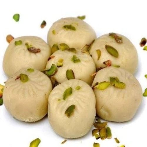 Round Shape Sweet And Tasty Low Fat With Protein 4.7 Gram Dessert Malai Laddu 