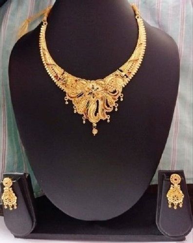 Women Beautiful Golden Plated Elegant Look Multicolor Necklace Set