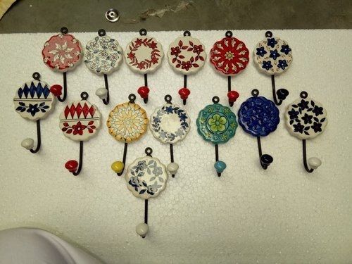 Lightweight Beautiful Design Multicolor Wall Mounted Round Ceramic Key Holder 