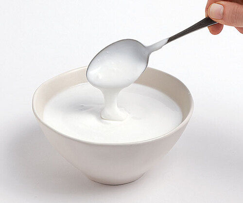 Creamy Luscious Original Flavor Half Sterilized Off White Frozen Yogurt , 500 Gram